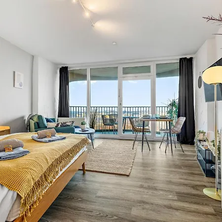 Bright - Fresh Central Studio & Skyline View Of Appartement Augsbourg