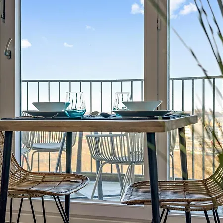 Bright - Fresh Central Studio & Skyline View Of Augsbourg