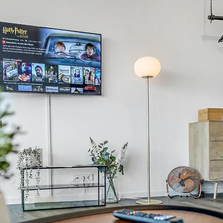 Appartement Bright - Fresh Central Studio & Skyline View Of